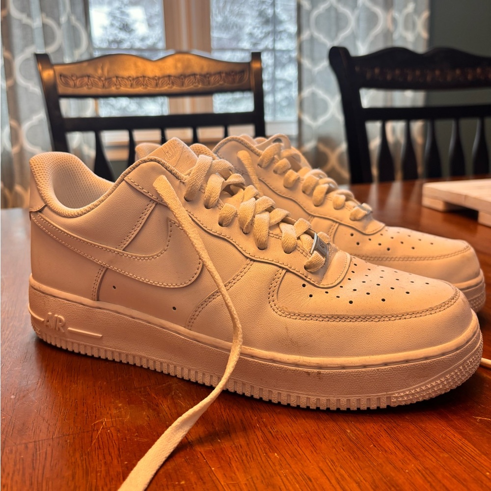 Nike Air Force 1 - White Sneakers